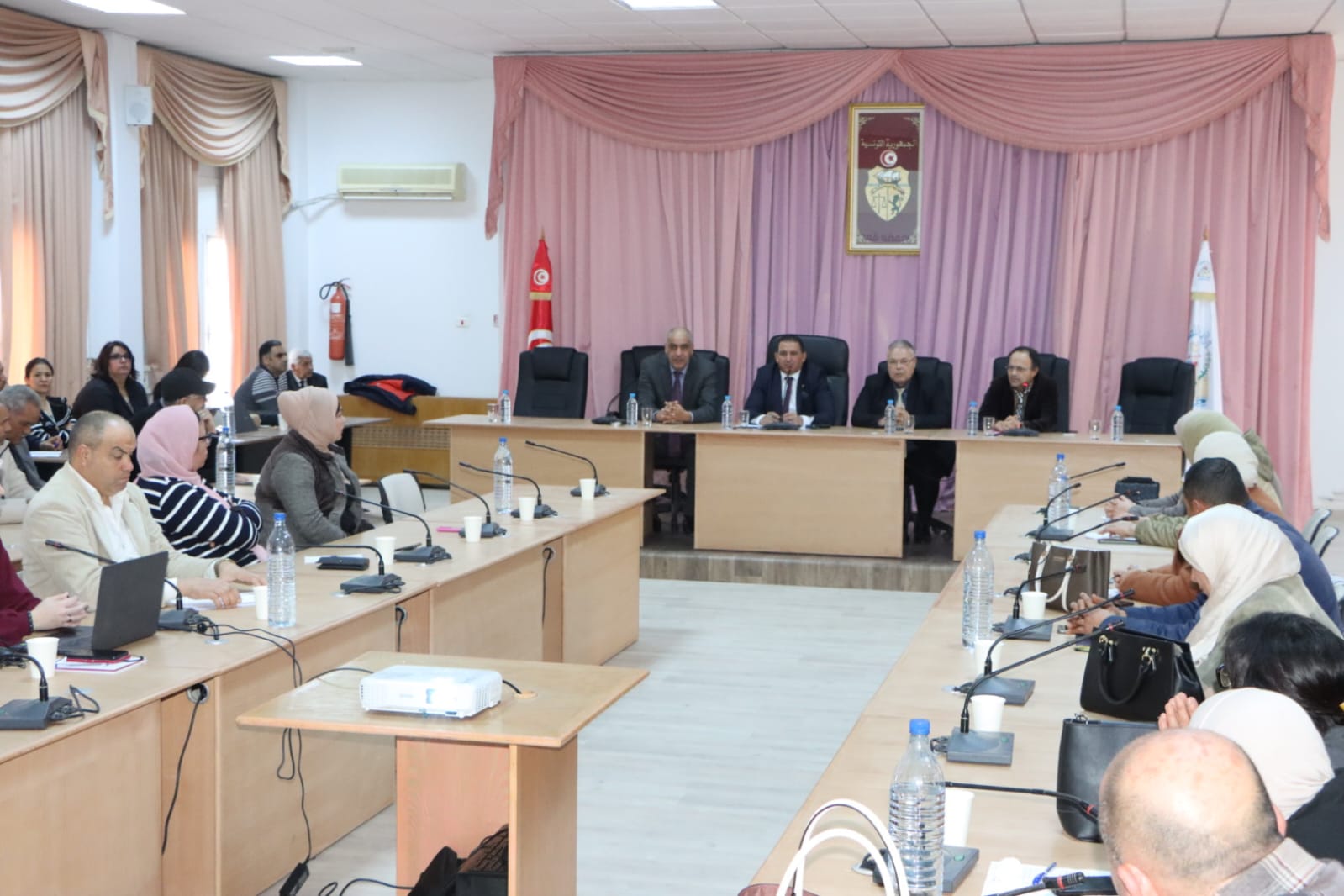 قريبا :طلب ترجمة مضمون الولادة على الخط والتوجيه الإلكتروني للتناصيص الواردة من البعثات الدبلوماسية بالخارج