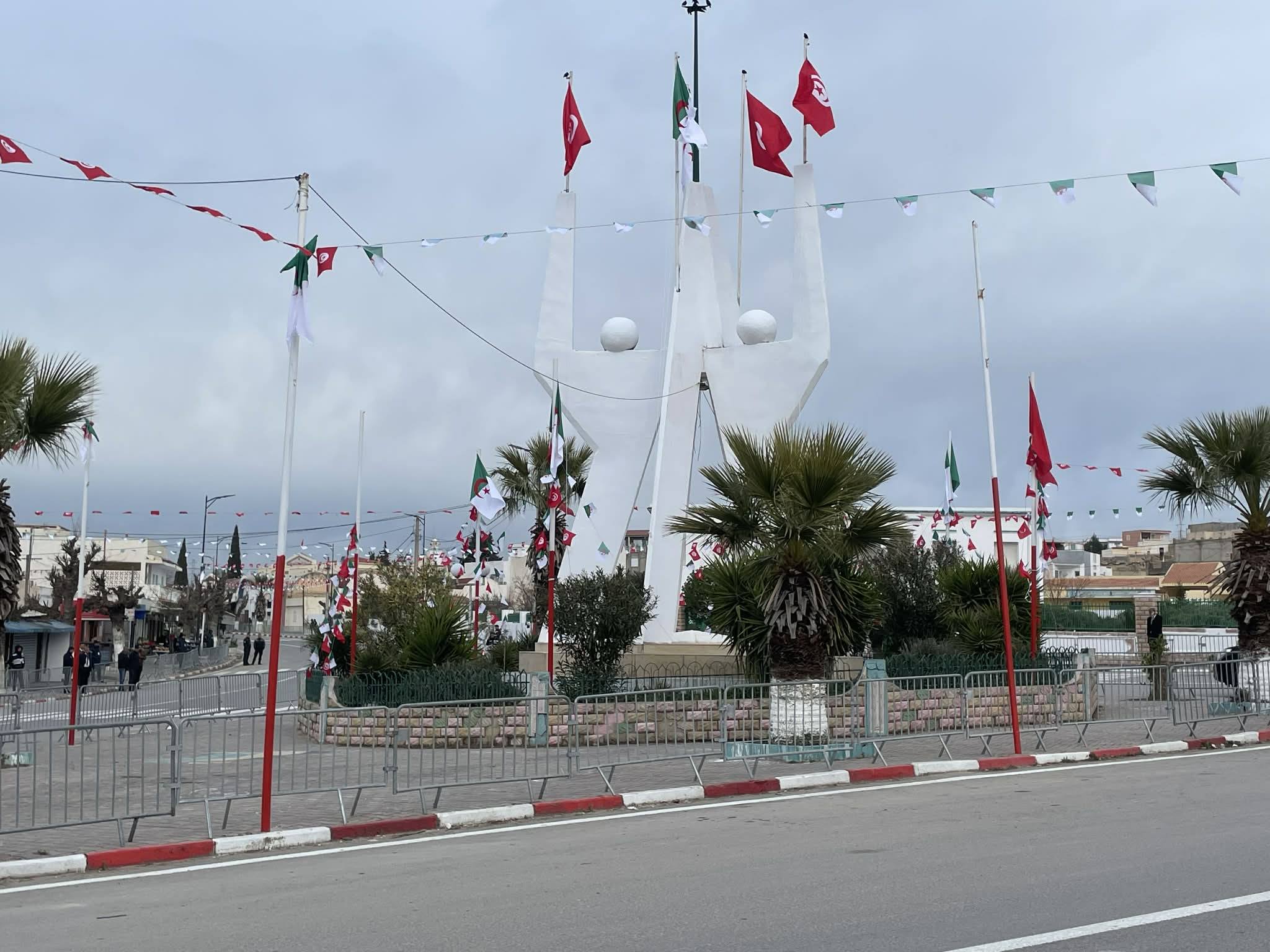  رئيسة الحكومة ونظيرها الجزائري يشرفان على موكب إحياء الذكرى 68 لأحداث ساقية سيدي يوسف