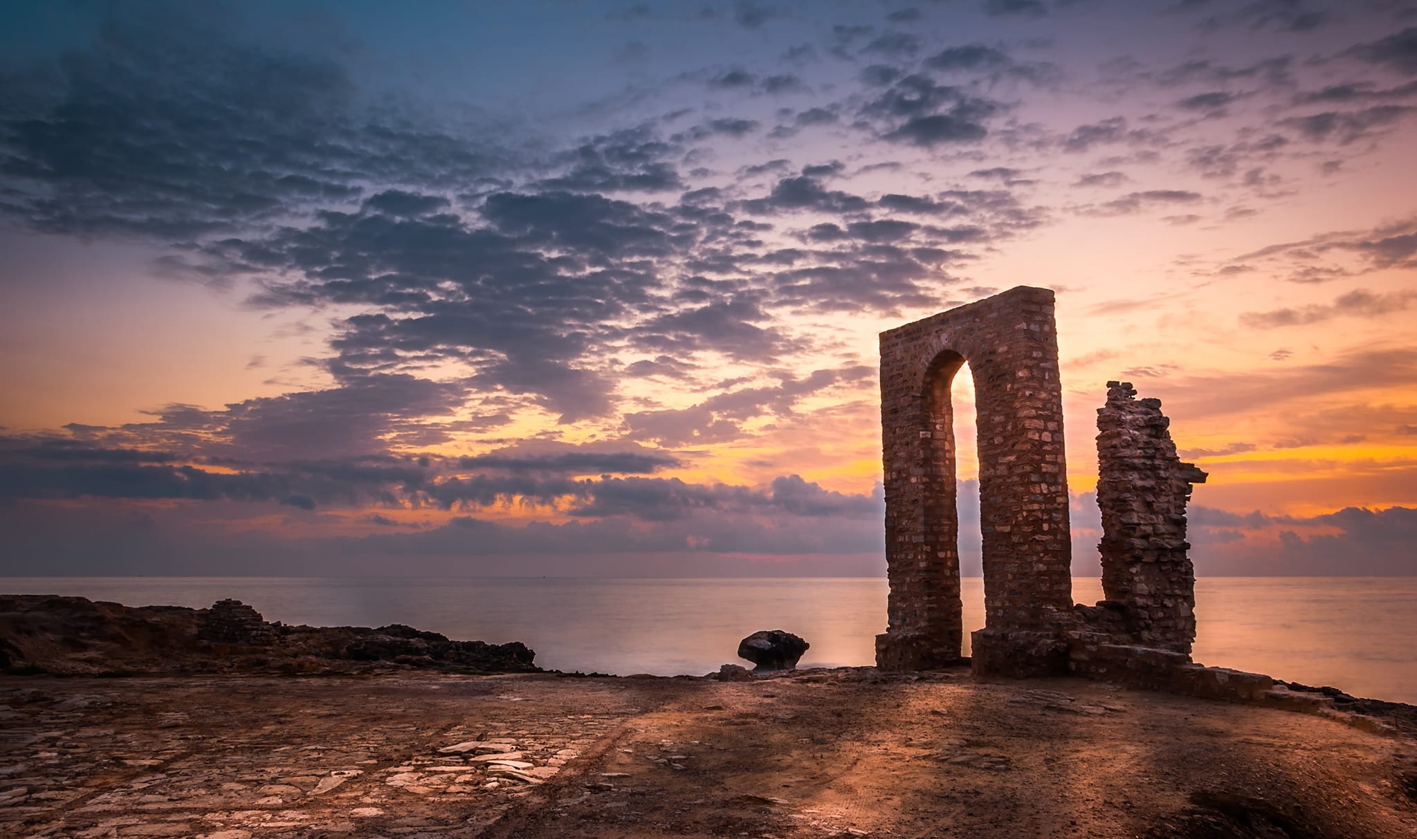 الحرارة بين 5 و 14 درجة ليل الاثنين
