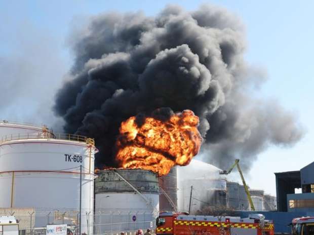 كوريا الجنوبية : اندلاع حريق عقب انفجار صهريج نفط بجنوب شرق البلاد