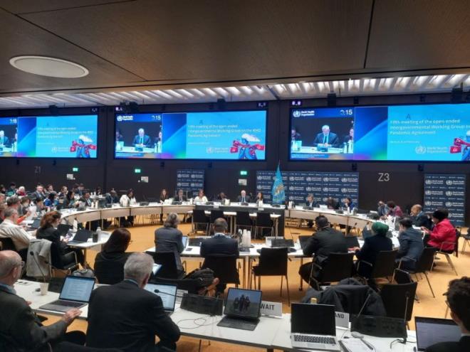 البعثة الدائمة لتونس بجنيف تشارك في افتتاح اجتماع حول اتفاق منظمة الصحة العالمية بشأن الجوائح الصحية