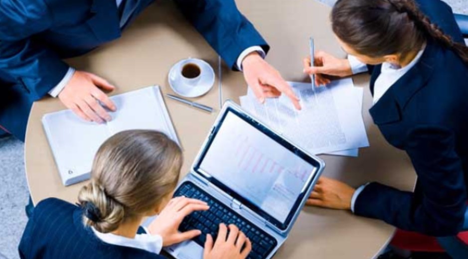 القصرين : برنامج وطني لإدماج الشباب يَعِــد بإحداث 50 ألف موطن شغل 