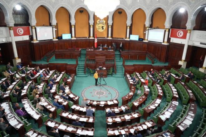 نواب البرلمان يناقشون مشروعي قانونين حول اعتماد الشّركة العقارية للبلاد التونسية وشركة النّهوض بالمساكن الاجتماعية صيغ تمويل وتسويق ميسرة