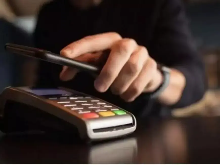 تطور آليات الدفع عبر الجوال بنسبة 81 بالمائة وتراجع قياسي لاستعمال الشيكات خلال سنة 2025 (البنك المركزي)