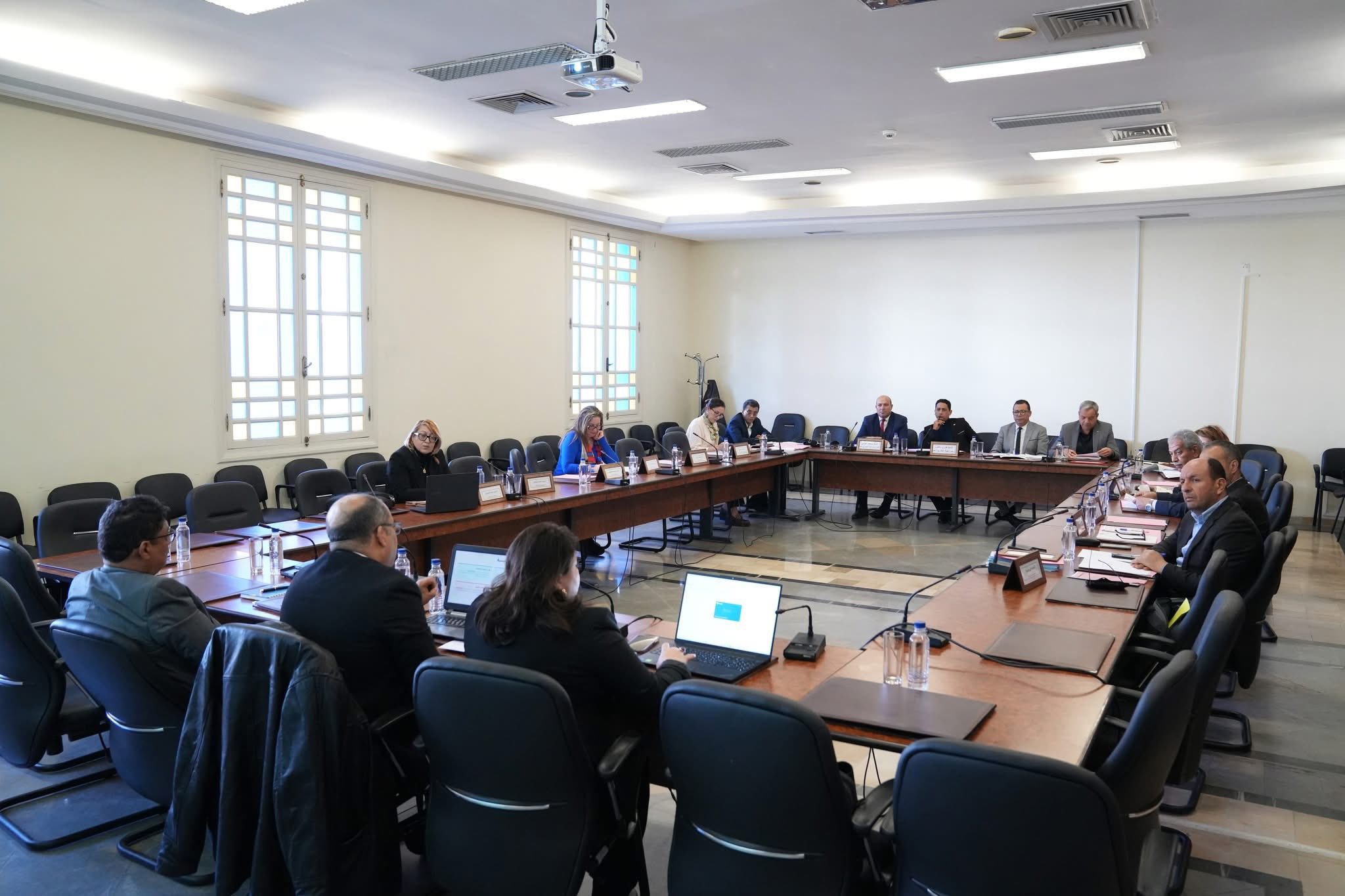 لجنة التشريع العام تعقد جلسة استماع حول مقترحي قانونين