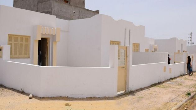 وزير التجهيز يوصي بالتسريع في تسليم المساكن الاجتماعية الجاهزة إلى مستحقيها في أقرب الآجال