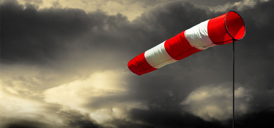 الرصد الجوي يتوقع هبوب رياح قوية إلى قوية جدا وأمطار أحيانا غزيرة بأقصى الشمال الغربي