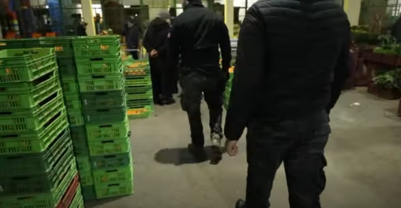  تنفيذ عمليات أمنية لمكافحة الاحتكار والمضاربة والترفيع المفتعل للأسعار 