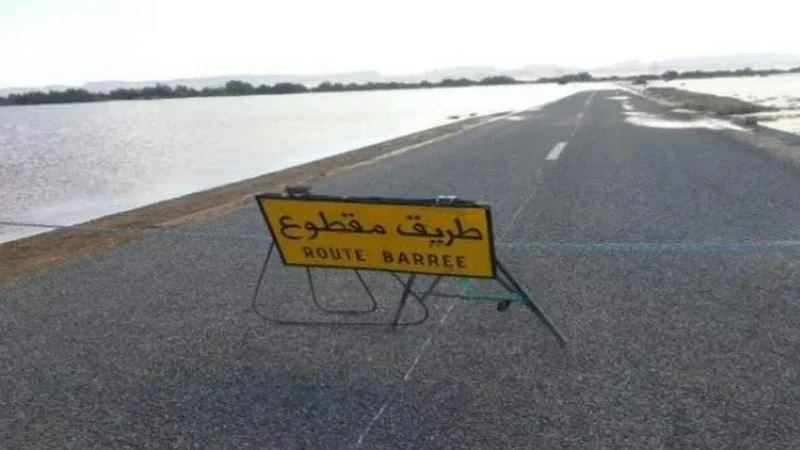 جندوبة: غلق الطريق الرابطة بين مدينة وادي مليز ومنطقة الدخايلية بسبب فيضان وادي الرغّاي