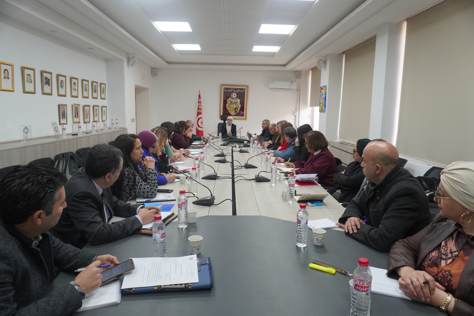 عرض مشروع الخطة التنفيذية للاعداد والتأهيل للحياة الزوجية في جلسة عمل بوزارة الاسرة