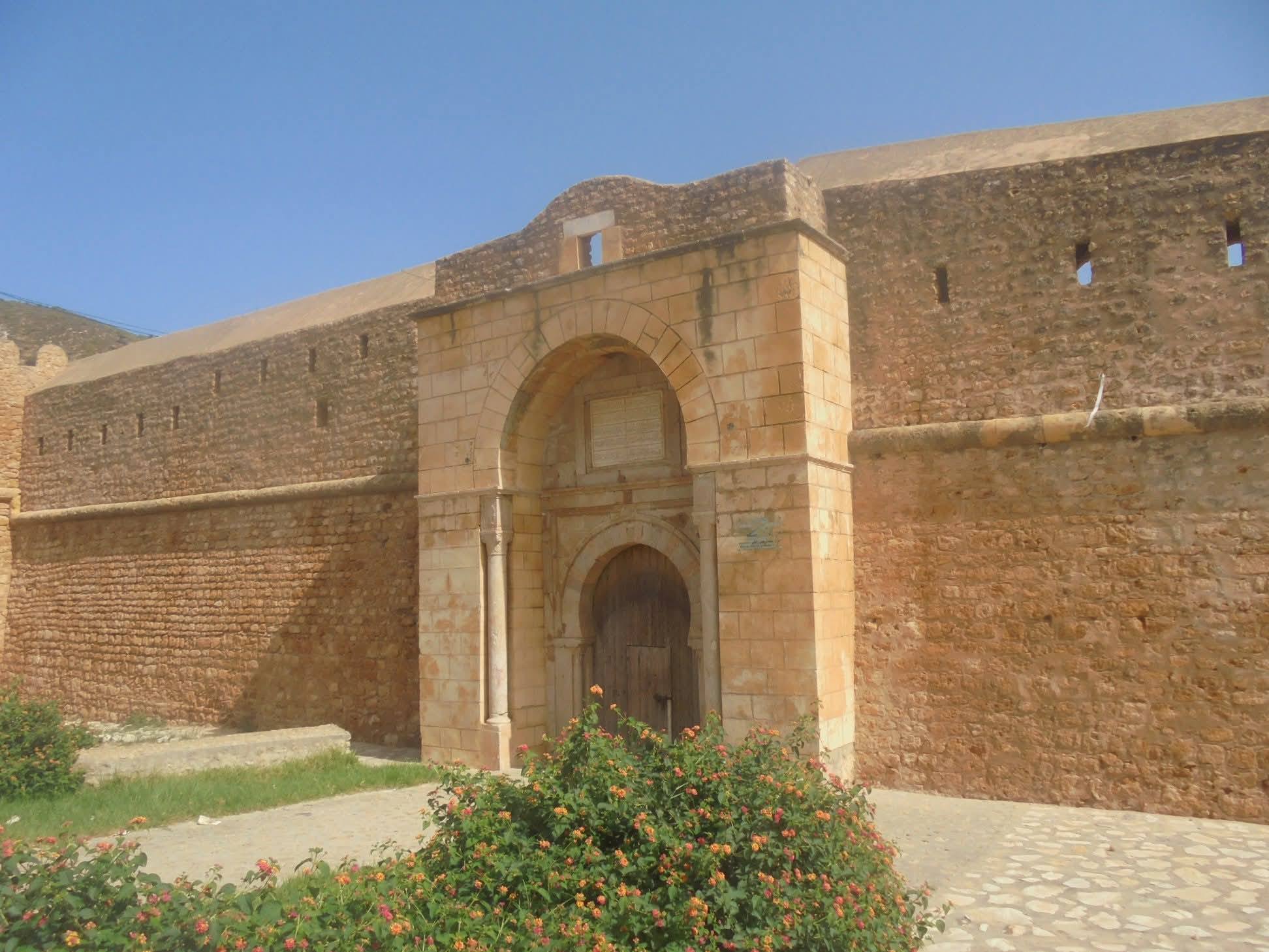 تراث: إدراج تحصينات غار الملح على القائمة النهائية للتراث الإسلامي ودعم ملف سيدي بوسعيد لدى اليونسكو