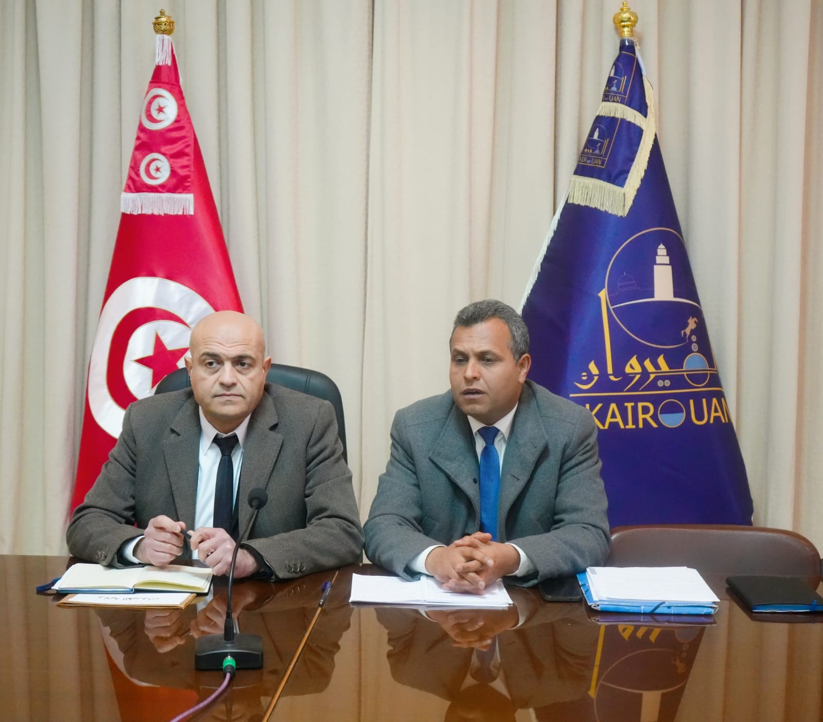 جلسة عمل لمتابعة المشاغل التنموية بمعتمدية الشبيكة