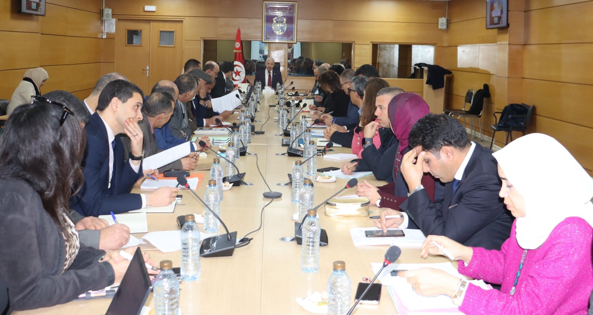 وزير التجارة يشرف على  أشغال المجلس الوطني للتجارة الخارجية 