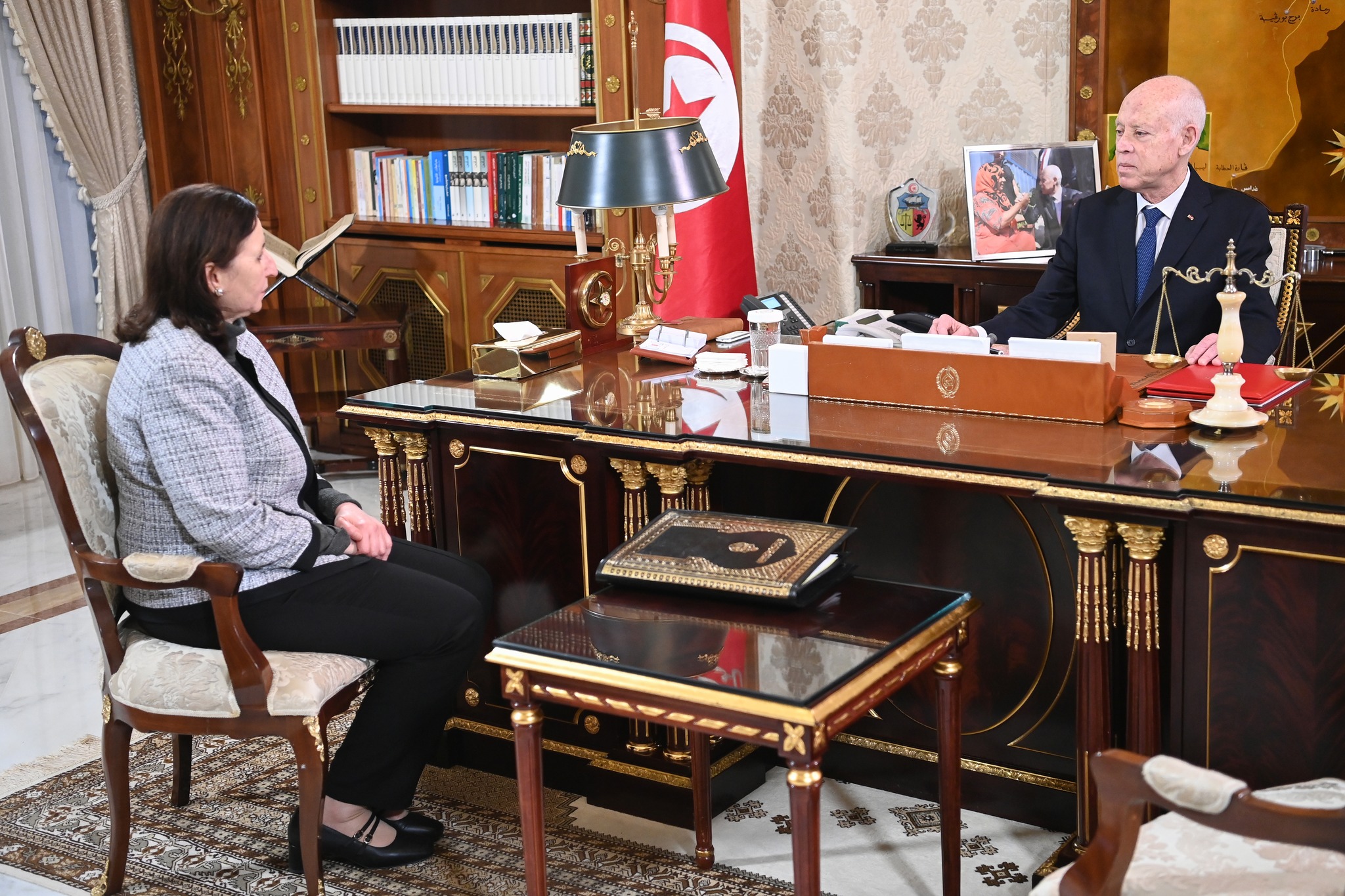 رئيس الجمهورية: عدد من المرافق العموميّة لا تُدار على الوجه المطلوب ،والغاية تأجيج الأوضاع من قبل فلول المنظومة القديمة