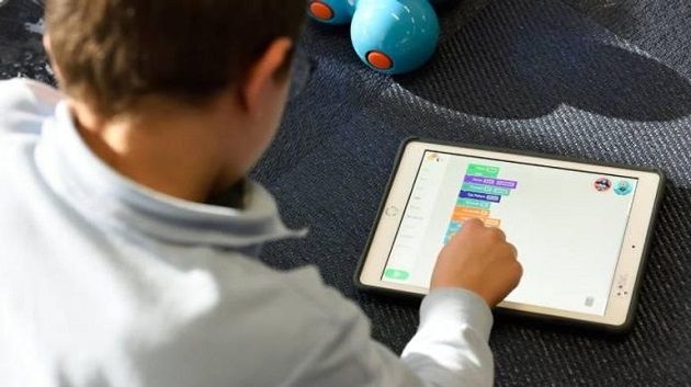 التقرير الوطني حول وضع الطفولة بتونس 2024: 76 بالمائة من الأطفال يستخدمون الإنترنت ودعوة لتعزيز حمايتهم رقميا