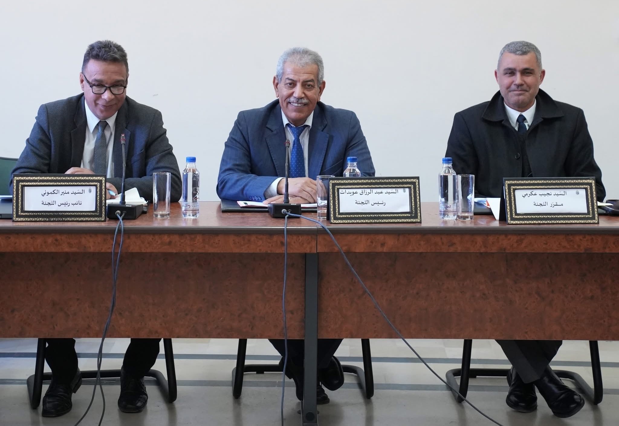 النظر في مقترحات قوانين تتعلق بإدماج معلمين نواب وتعيين رؤساء الجامعات والصحة النفسية المدرسية والزمن المدرسي.