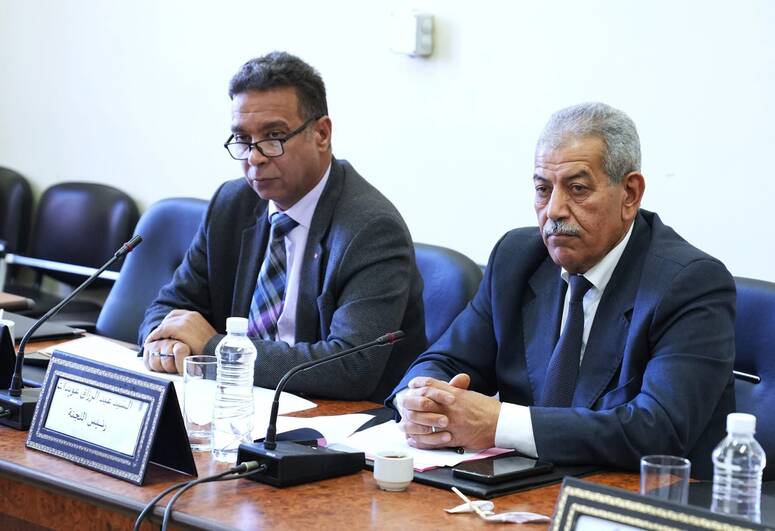 جلسة استماع بالبرلمان حول مقترحي قانونين يتعلقان بالتعليم العالي وبإدماج المعلمين والأساتذة النواب