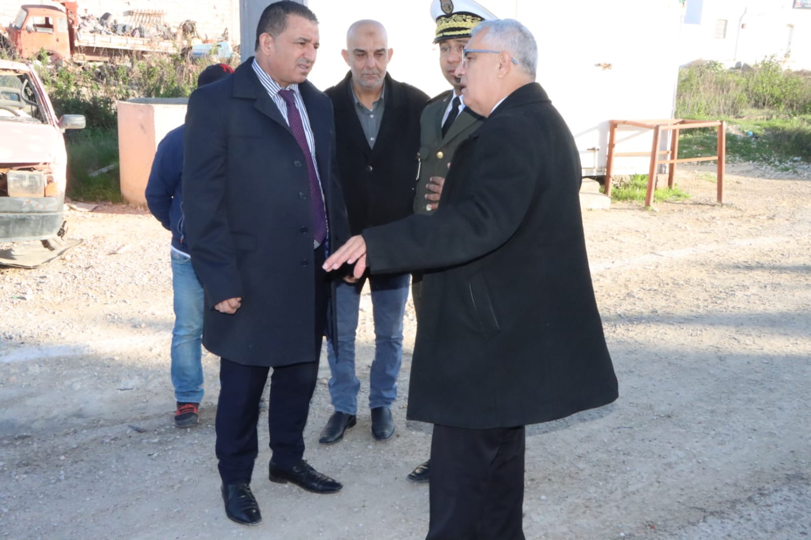 والي المنستير يؤكد على ضرورة التسريع في تنفيذ قرار إزالة الخردة على مستوى الطريق الجهوية المرقّمة 82 الرابطة بين المكنين وطبلبة.