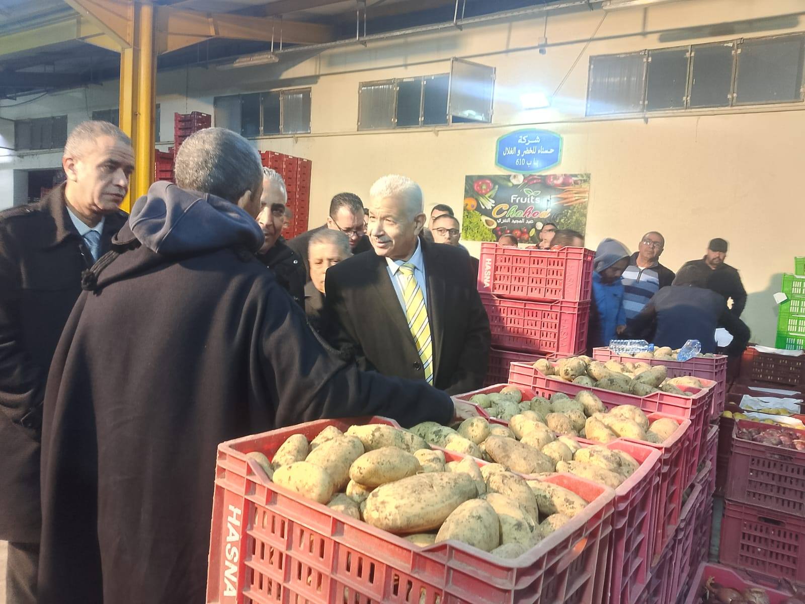 وزير التجارة يُتابع نسق التزود ومستوى الأسعار في سوق الجملة ببن عروس