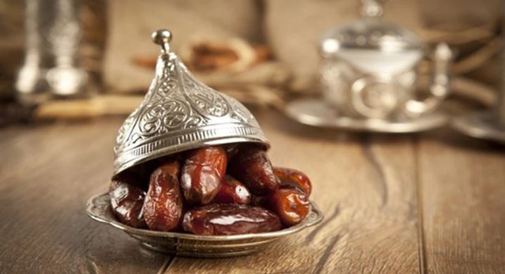 وزارة الصحة: تناول من حبّة إلى 3 حبّات من التمر عند الإفطار خيار صحي بامتياز