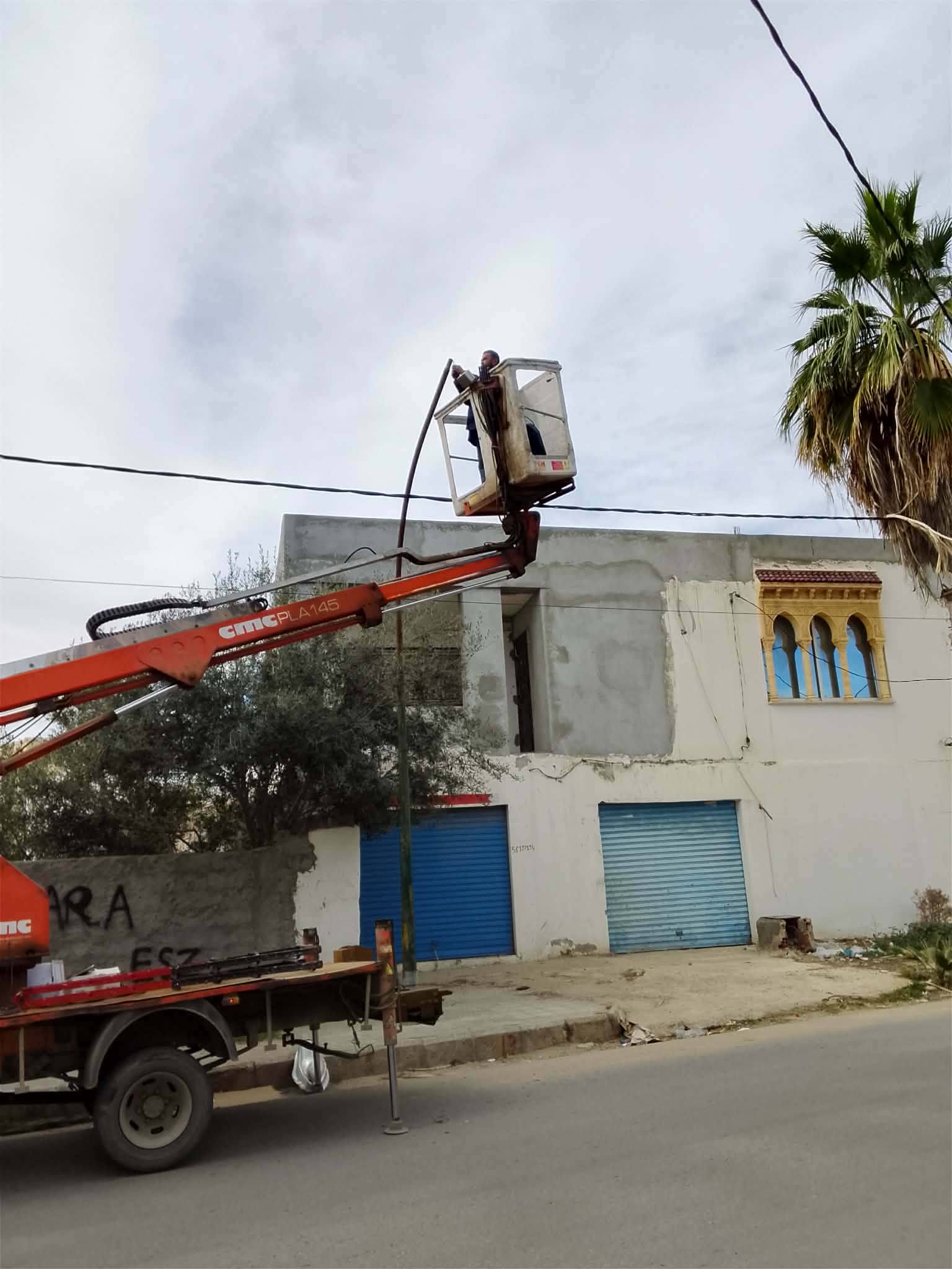 بلدية جرجيس تنطلق في تركيز اعتماد الإنارة العمومية الاقتصادية