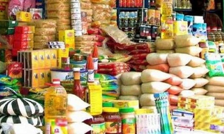 المطالبة بمراقبة مسالك التوزيع و اعتماد مؤشرات ميدانية و الاسراع باتخاذ اجراءات عملية لضمان تزويد الأسواق بالمواد الأساسية و استقرار الأسعار