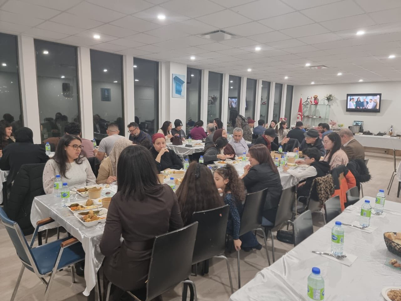 بمناسبة شهر رمضان المعظم قنصلية الجمهورية التونسية بمونتريال تنظم مأدبة افطار لفائدة افراد الجالية التونسية بكندا