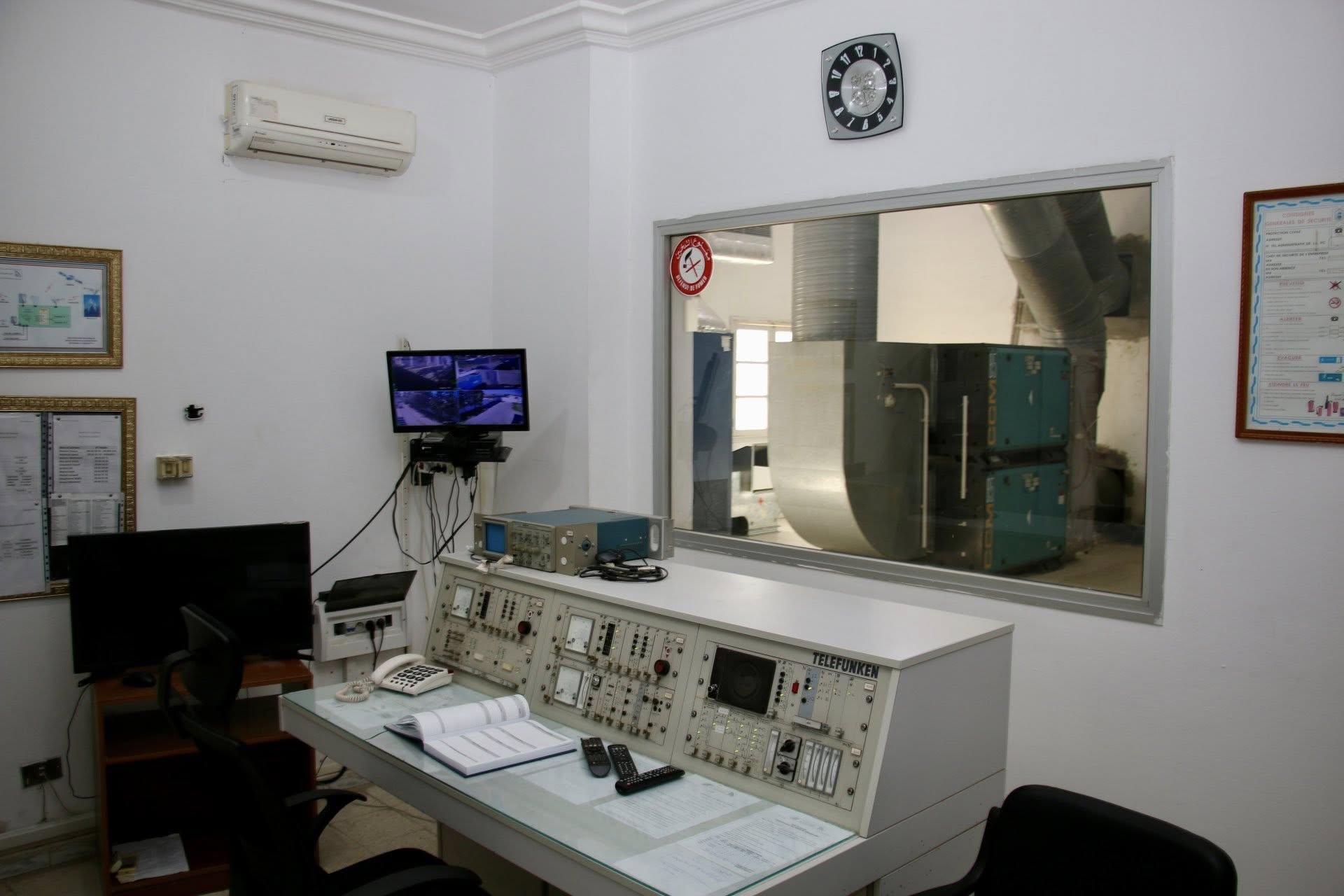 وزير تكنولوجيات الاتصال يعاين تقدم أشغال تطوير البنية التحتية بمركز الإرسال الإذاعي بالجدَيْدة 