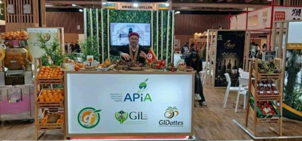 تونس تشارك في الدورة 62 للصالون الدولي للفلاحة بباريس وسط إقبال لافت من الزوار على جناحها