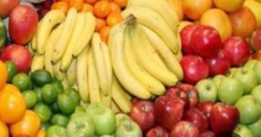 وزارة التجارة: الموز المعروض على الطرقات مُتأتٍّ من التهريب وترويج تفاح محلي على أنه مُورّد من الخارج