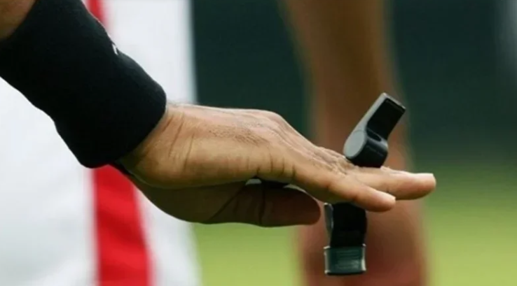 الرابطة المحترفة الاولى : تعيينات حكام مباريات الجولة الثانية والعشرين المبرمجة أيام الجمعة 27 والسبت 28 فيفري الجاري والاحد 1 مارس القادم