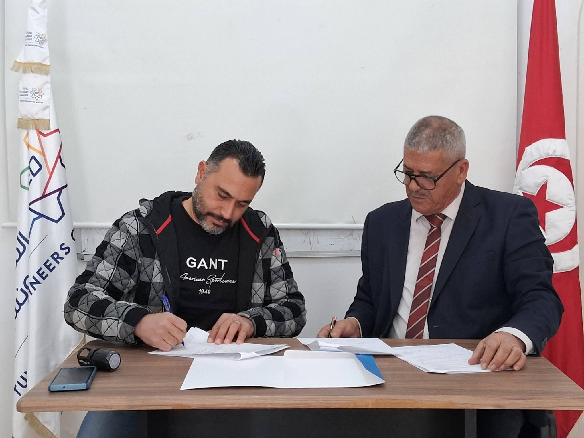 امضاء اتفاقية شراكة بين الهيئة الجهوية لعمادة المهندسين بصفاقس والاتحاد الجهوي للفلاحة والصيد البحري بصفاقس