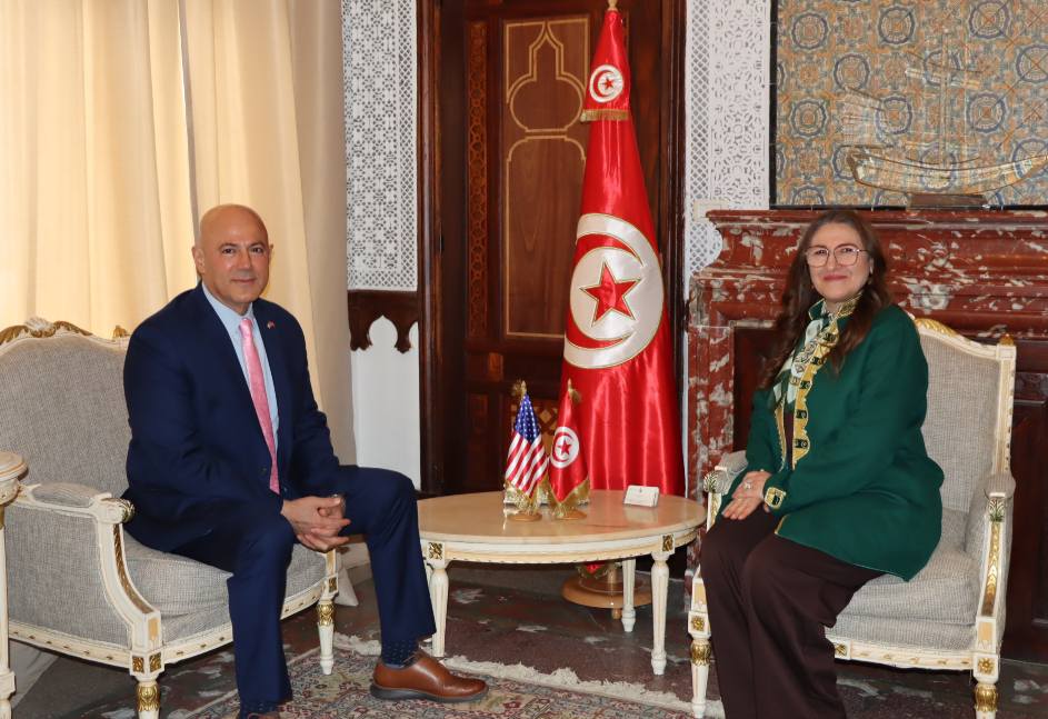 وزيرة الماليّة تستقبل سفير الولايات المتحدة الأمريكيّة بتونس.
