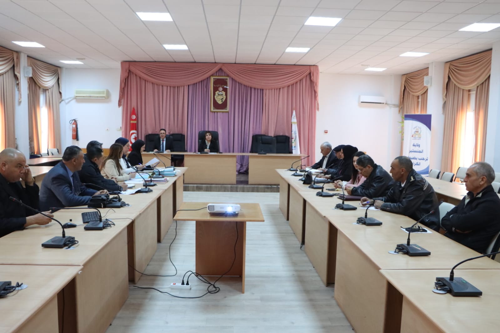 المنستير:اجتماع اللجنة الاستشارية الجهوية للنقل البري.