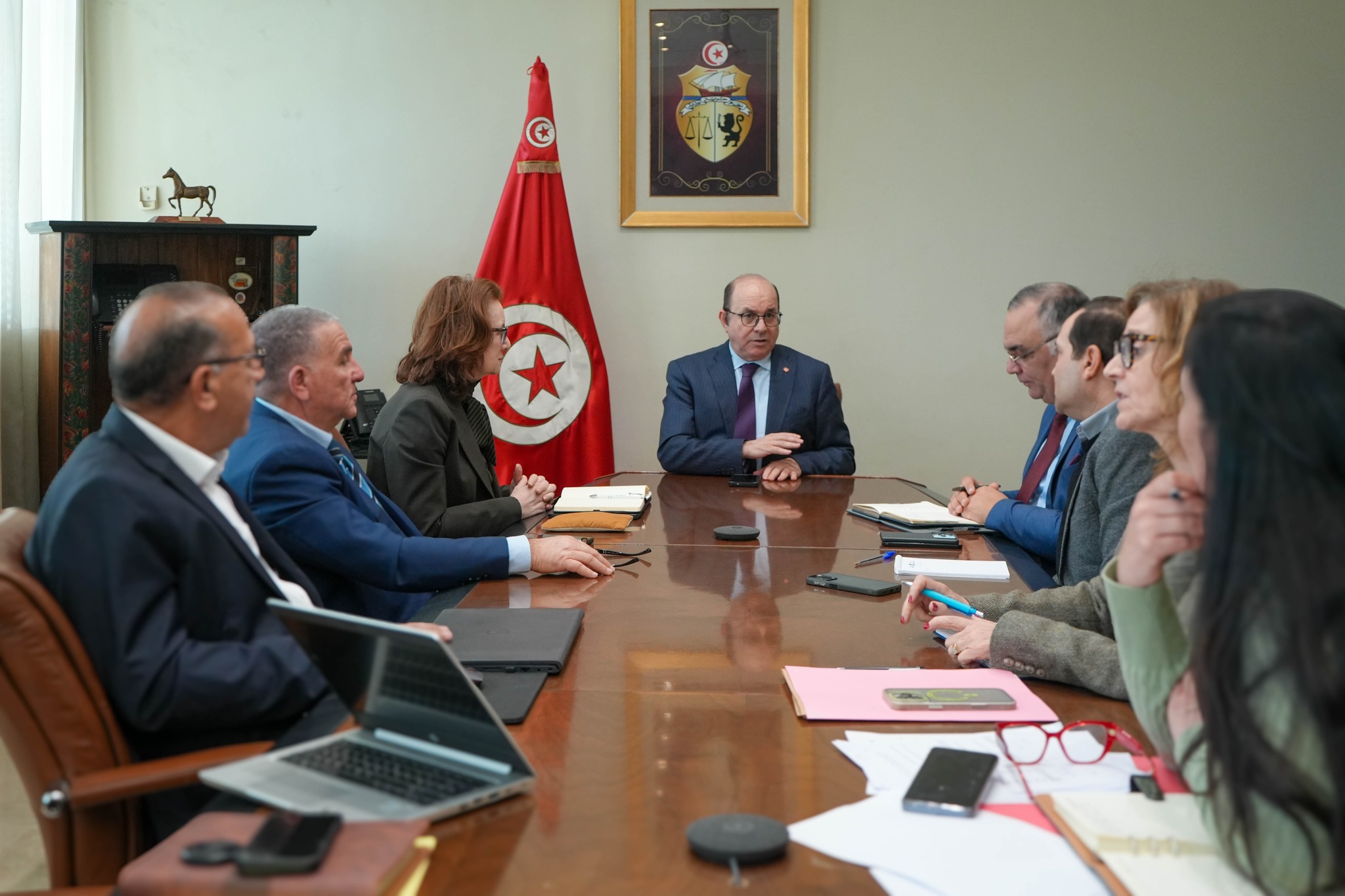 متابعة جاهزية القطاع السياحي وتقييم الخطة الترويجية محور جلسة عمل بإشراف وزير السياحة 