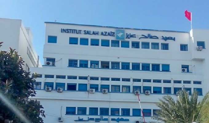 Installation d'une borne d'enregistrement automatique à l’institut Salah Azaïez