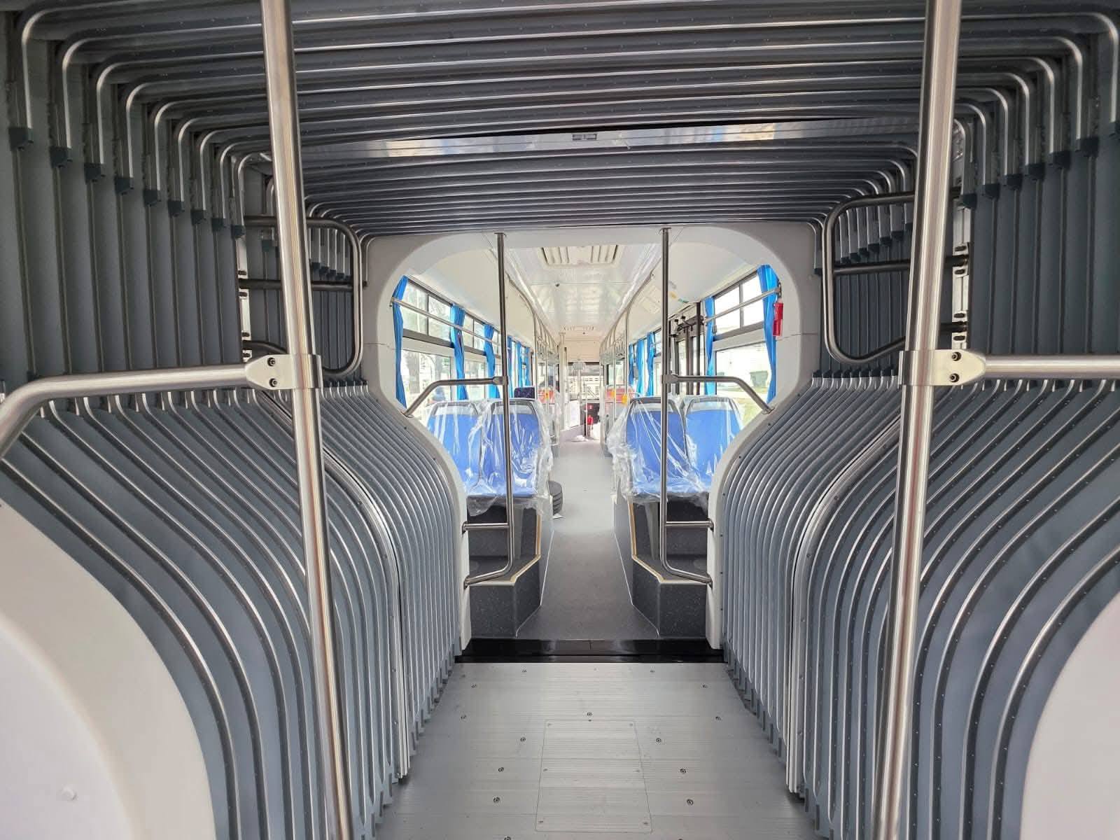 المهدية: فرع المهدية لشركة النقل بالساحل يتسلم 10 حافلات مزدوجة جديدة لدعم النقل العمومي