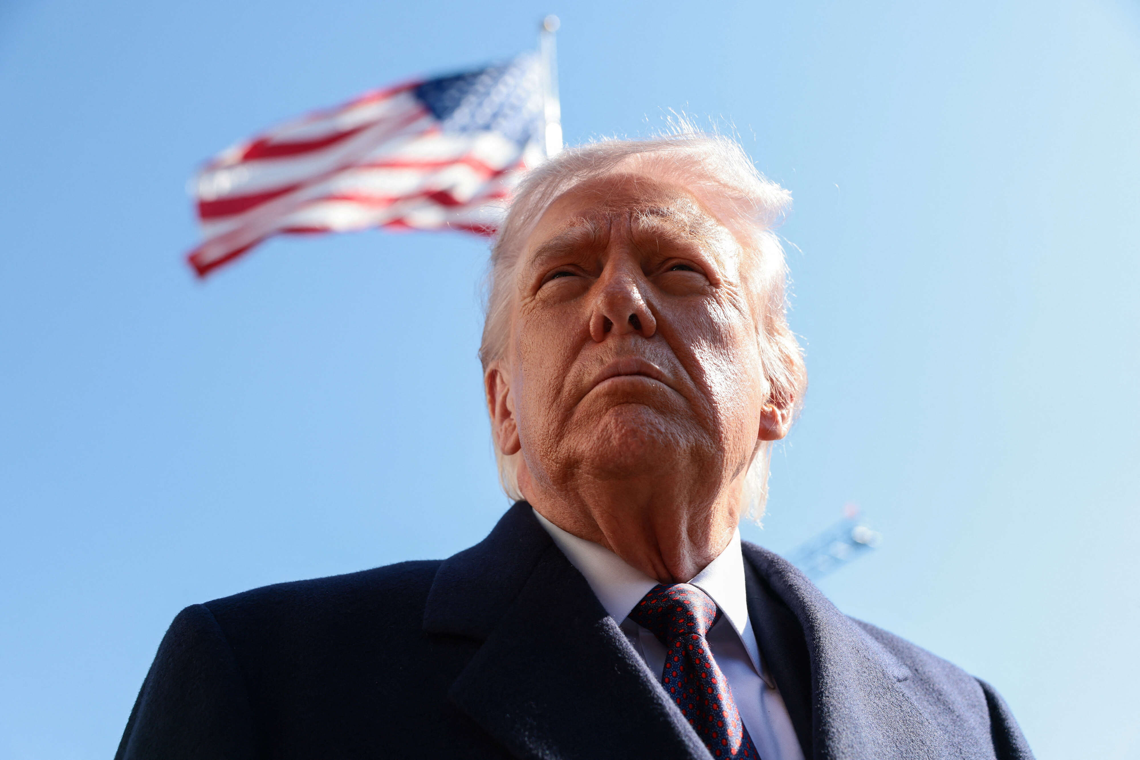 ترامب يثير احتمال "الاستيلاء الودي" على كوبا