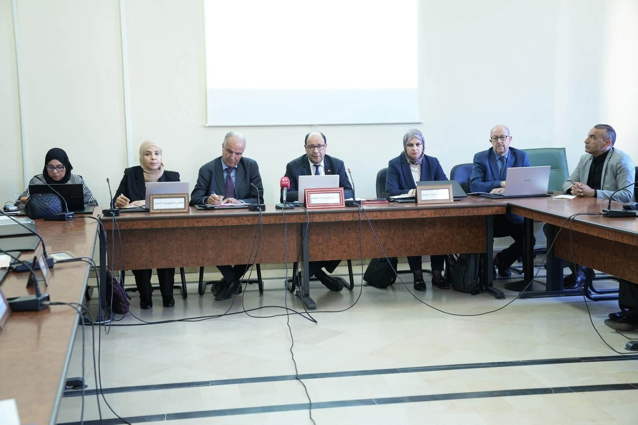 وزير تكنولوجيات الاتصال يؤكد امام لجنة تنظيم الادارة والرقمنة والحوكمة ضرورة اعتماد الفوترة الالكترونية