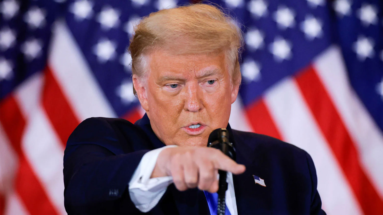 ترامب يحذر إيران من قوة غير مسبوقة إذا نفذت هجوما كبيرا