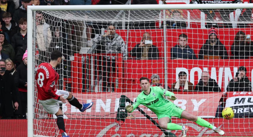 مانشستر يونايتد يهزم كريستال بالاس ويتقدم للمركز الثالث بالبطولة الانقليزية