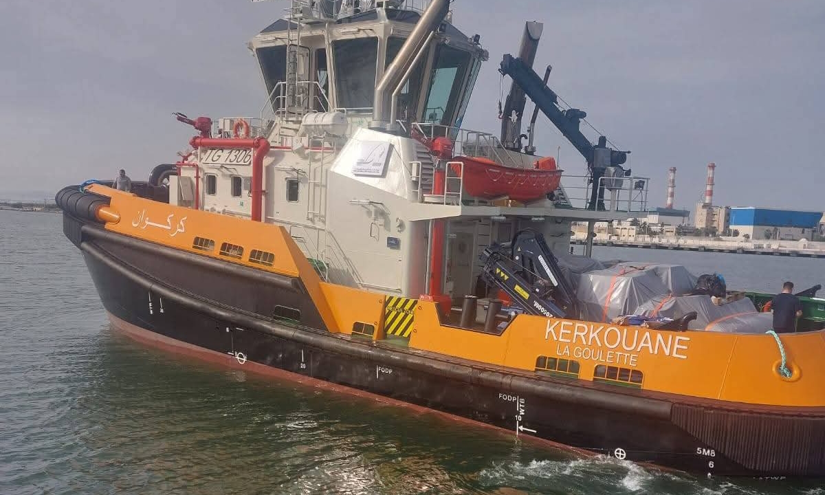 وصول آخر جرّار بحري لميناء حلق الوادي من جملة صفقة شملت اقتناء 6 جرّارات