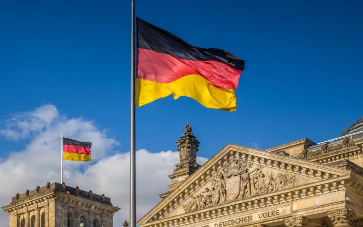 ألمانيا تبدأ غدا في إجلاء مواطنيها العالقين في الشرق الأوسط من العاصمة العمانية