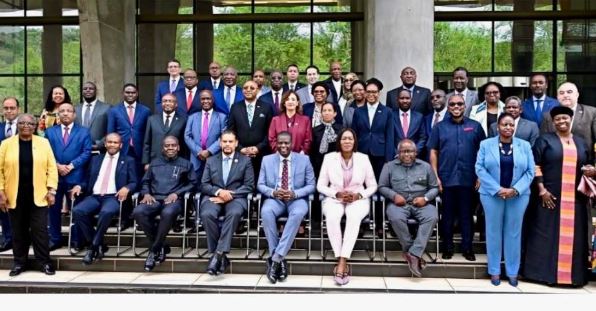 سفيرة تونس بجنوب إفريقيا تشارك في اجتماع تشاوري لتعزيز العمل المشترك بين الدول الإفريقية