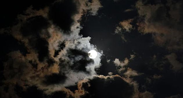  طقس مغيم جزئيا بأغلب المناطق مع  إمكانية ظهور ضباب  آخر الليل