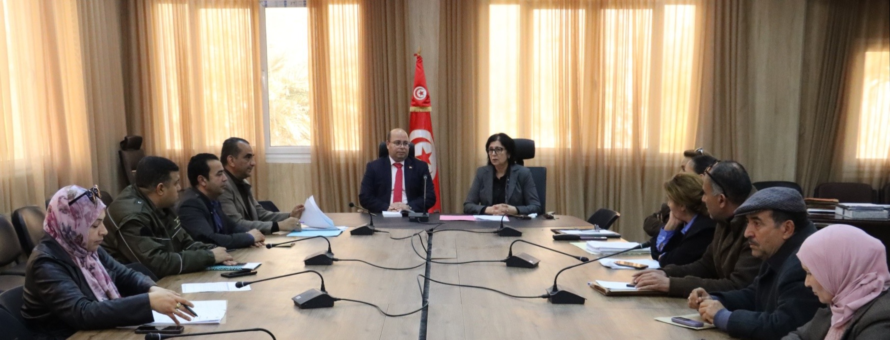 إجتماع اللجنة الجهوية لمتابعة الأراضي الدولية الفلاحية