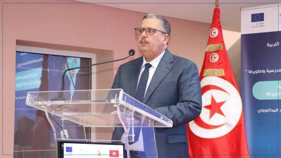 وزير التربية : تم إدماج 1226 عونا مكلفا بتأطير ومرافقة التلاميذ ومكلفا بمساعدة المدرسين