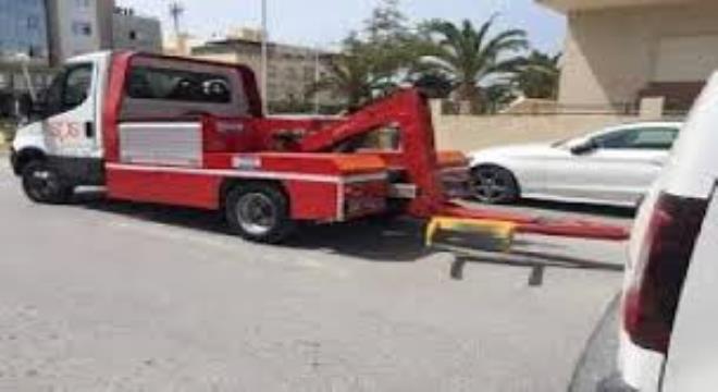 بداية من 5 مارس: رفع السيارات المخالفة لقواعد الوقوف بشارع الحبيب بورقيبة والأنهج المتفرعة عنه ليلا