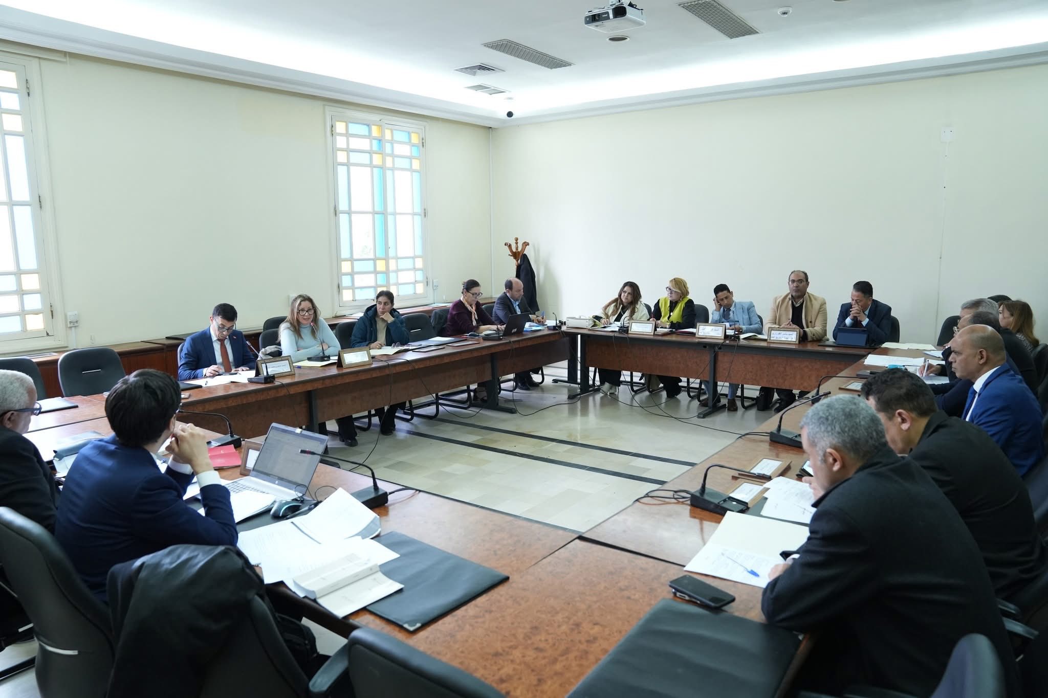 لجنة التشريع العام تستمع إلى ممثلي وزارة العدل حول مقترح تعديل فصول من المجلة الجزائية