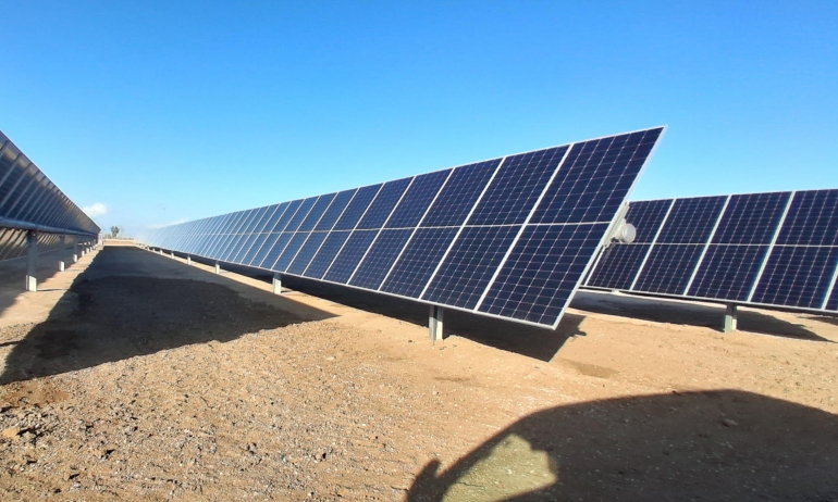 وزارة الصناعة تطلق طلب عروض جديد لإنجاز محطة توليد الكهرباء من الطاقة الشمسية الفولطاضوئية بولاية قبلي